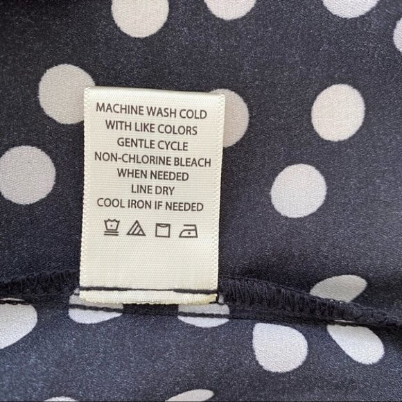 Max Studio top with cold shoulder and bows in a polka dot print - Picture 11 of 11